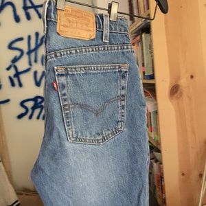 Levi’s mom jeans